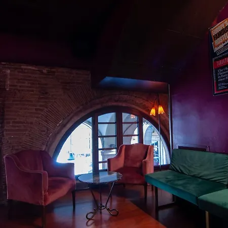 Kabul Party Hostel *