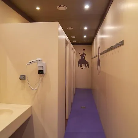 Hostel Kabul Party *